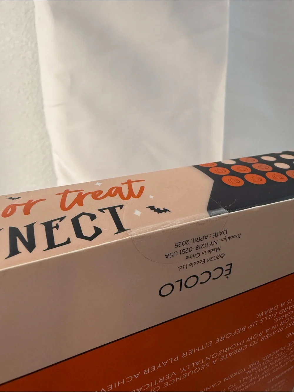 Eccolo Trick or Treat Connect 4 Halloween Board Game Pumpkin Token Spooktacular
